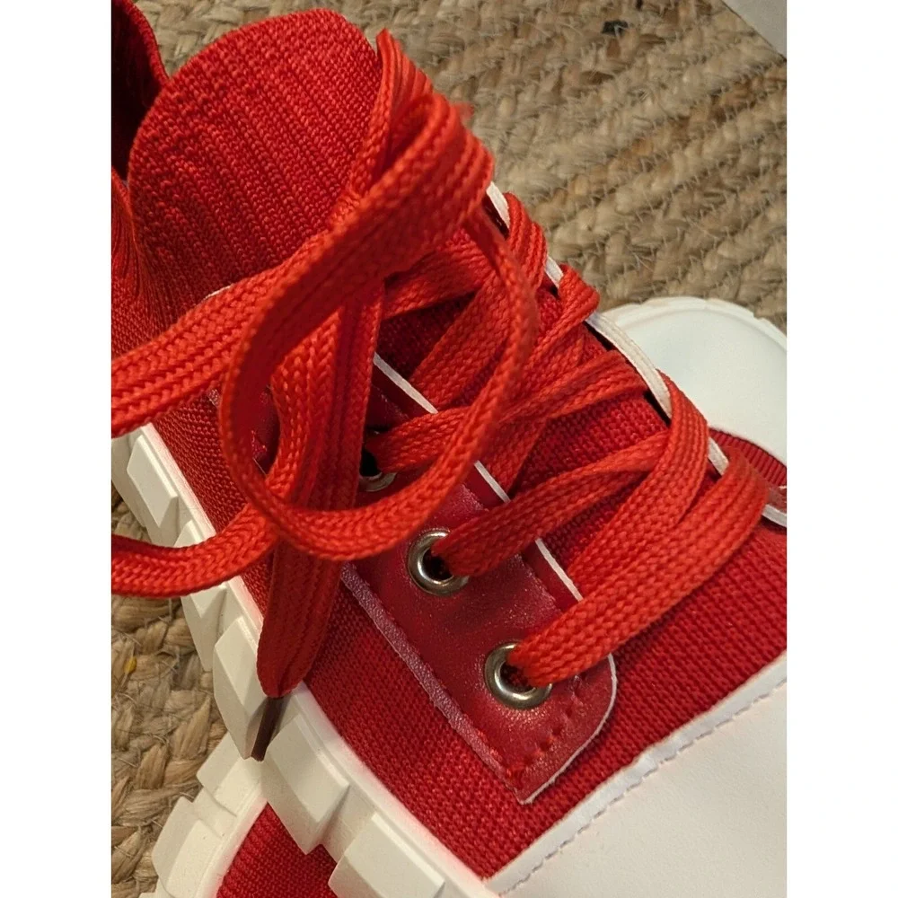 Red Flat Knitted Lace-up  Casual Walking Sneakers‎ NWOT Women's Size 39 / US 7